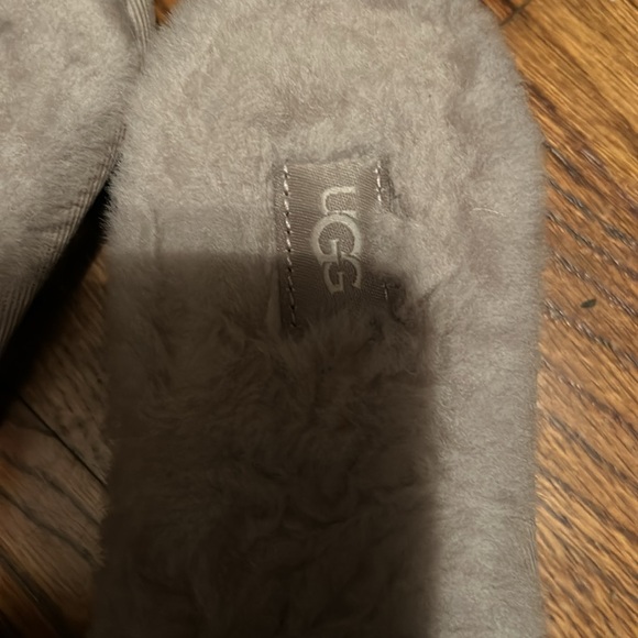 Ugg slippers - Picture 5 of 5